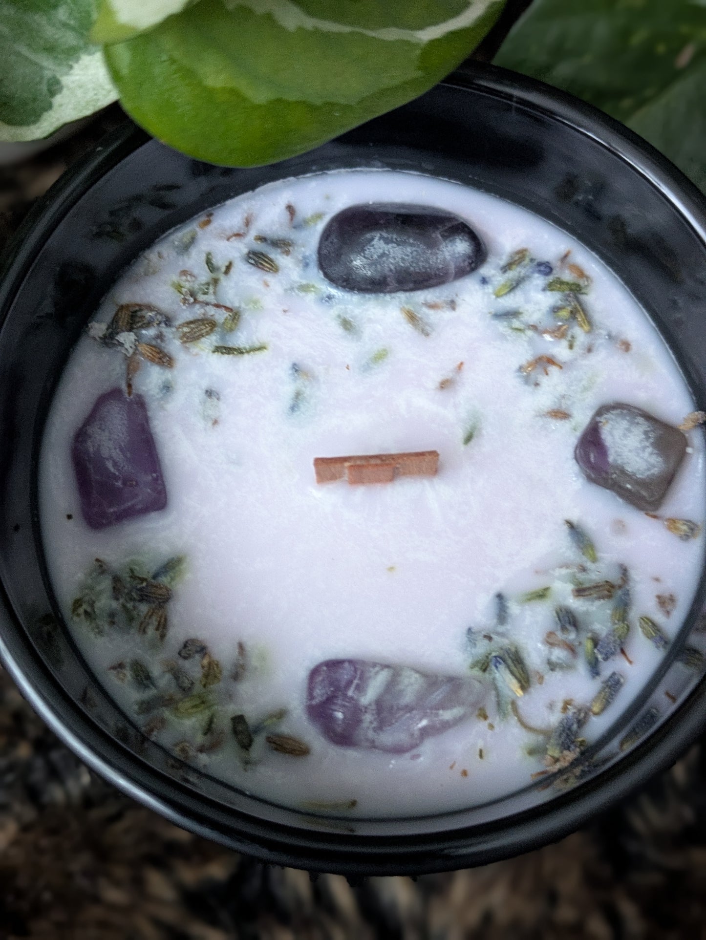 * 3 left * Regular Scent : Lavander / 10oz / Wood wick