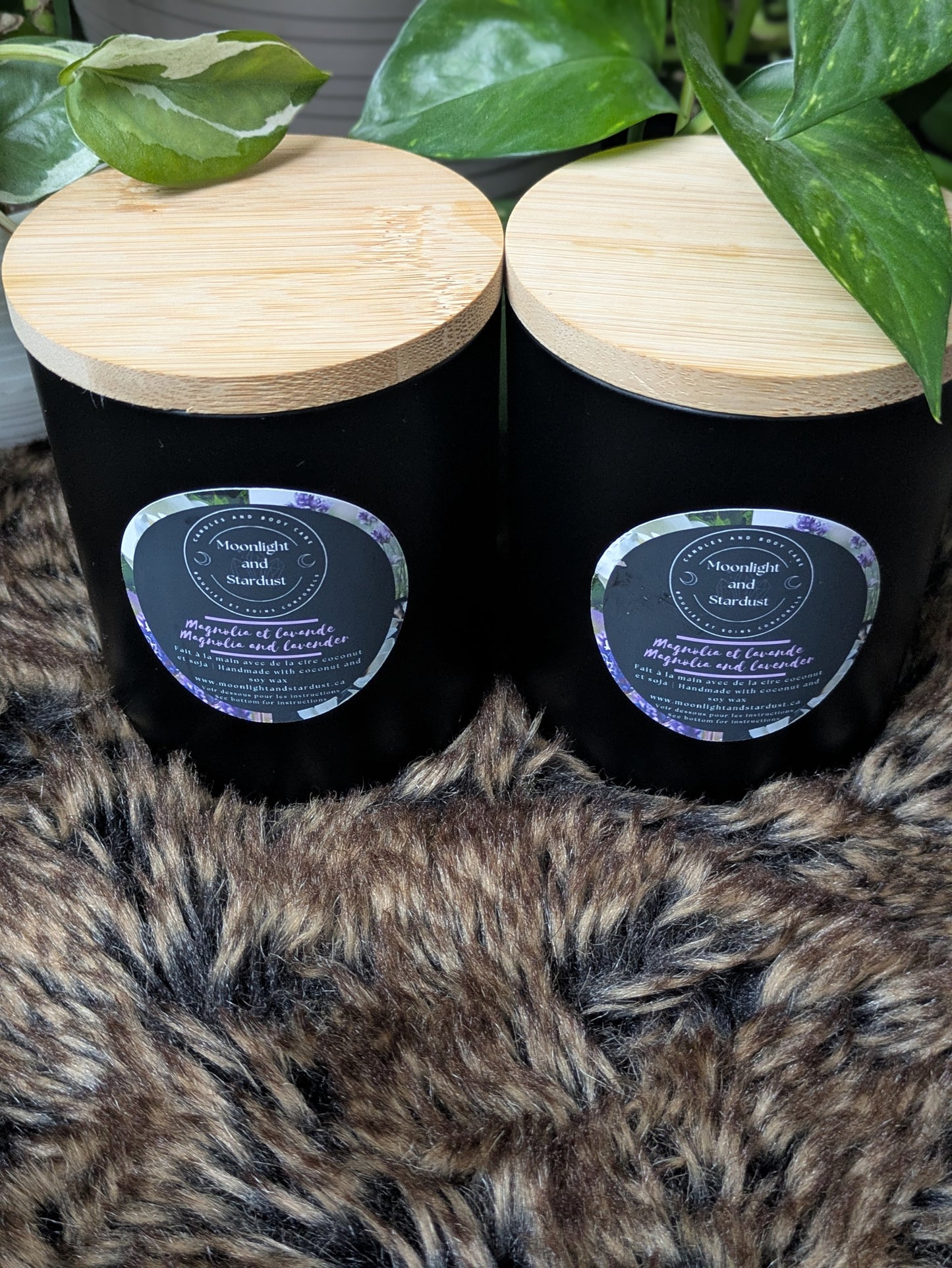 * 1 left * Seasonal (Spring): Magnolia and lavender / 10oz / wood