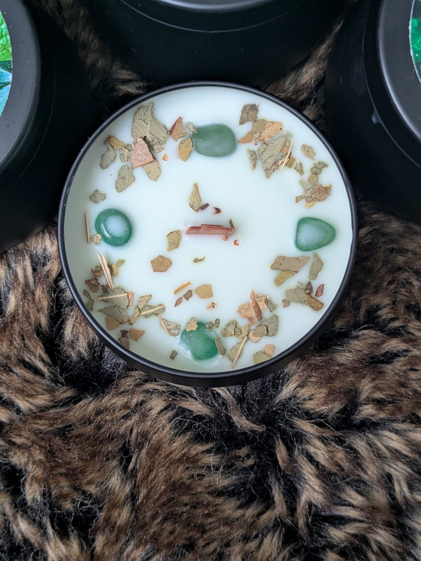 Regular scent : Mint and eucalyptus / 4oz / wood